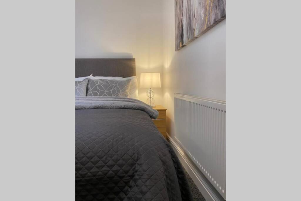 Alicia Newport By Mia Living 2 Bedroom Apartment With Dedicated Parking Ngoại thất bức ảnh
